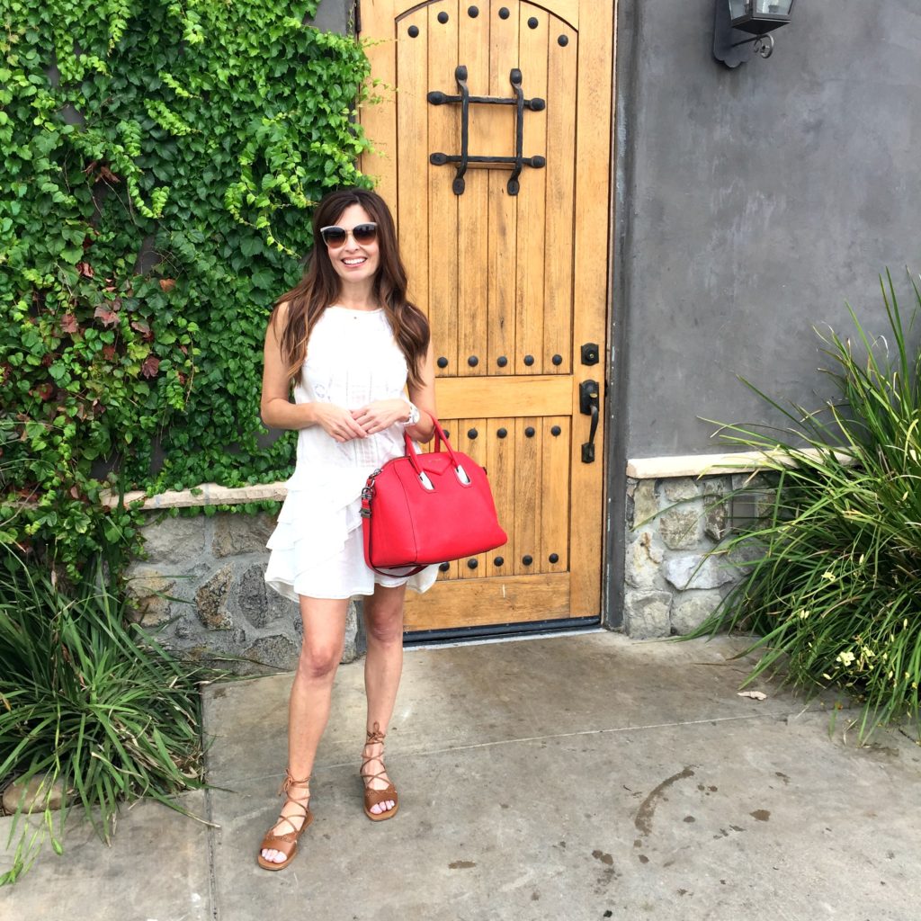 Casual Dress Napa Valley Trip Flying Suitcase | Flying Suitcase